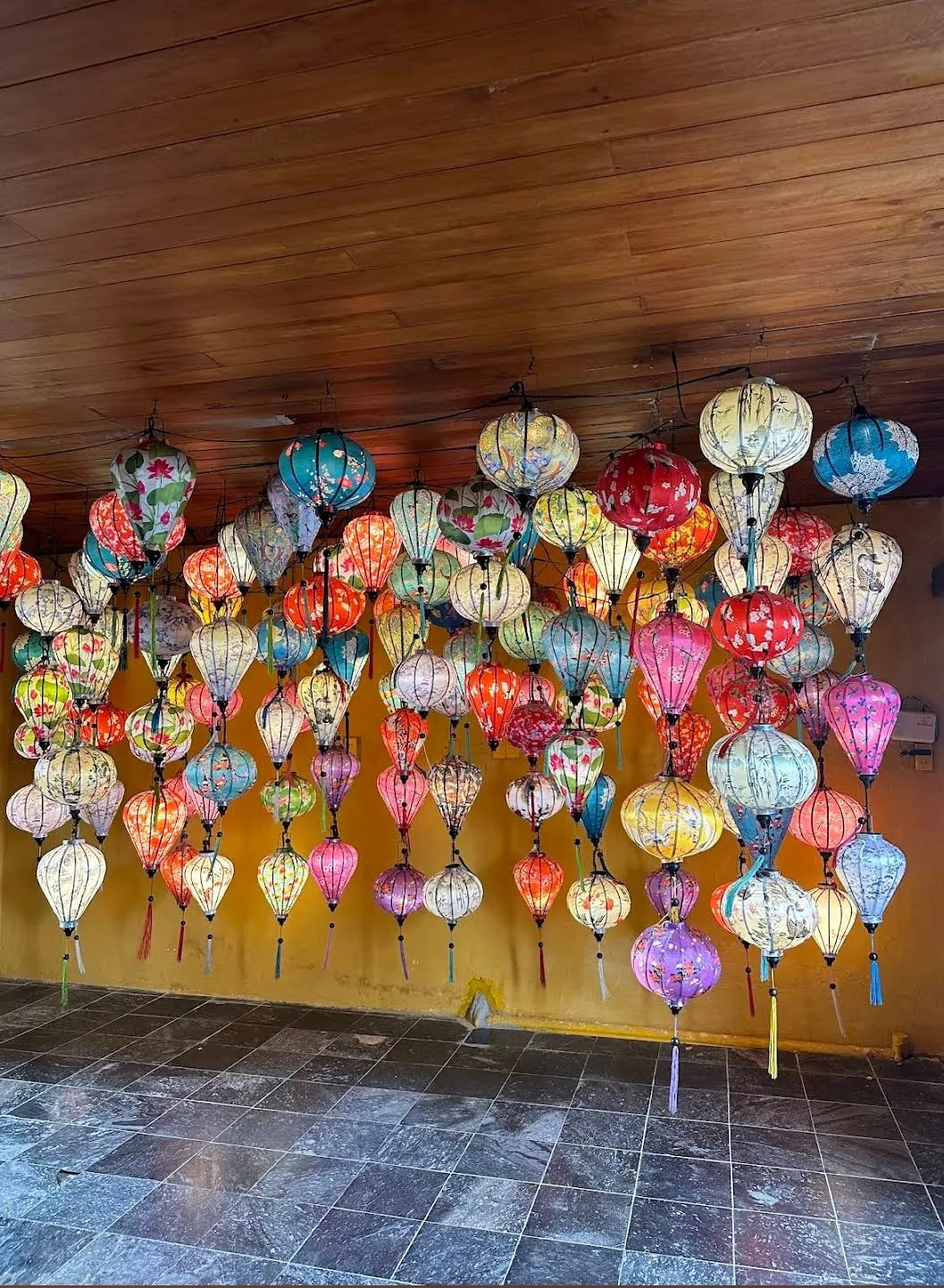 🇻🇳(Review lần ghé thăm lại) Ubebe Hoi An, quán bingsu ngon tuyệt!! Quán có view rooftop tuyệt đẹp!!