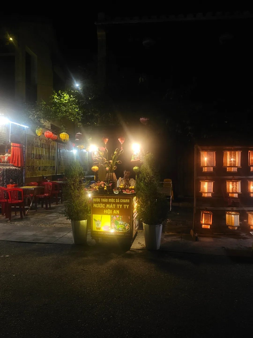 🇻🇳(review sau khi quay lại) Quán cà phê MOT ở Hội An! herbal drink🍸