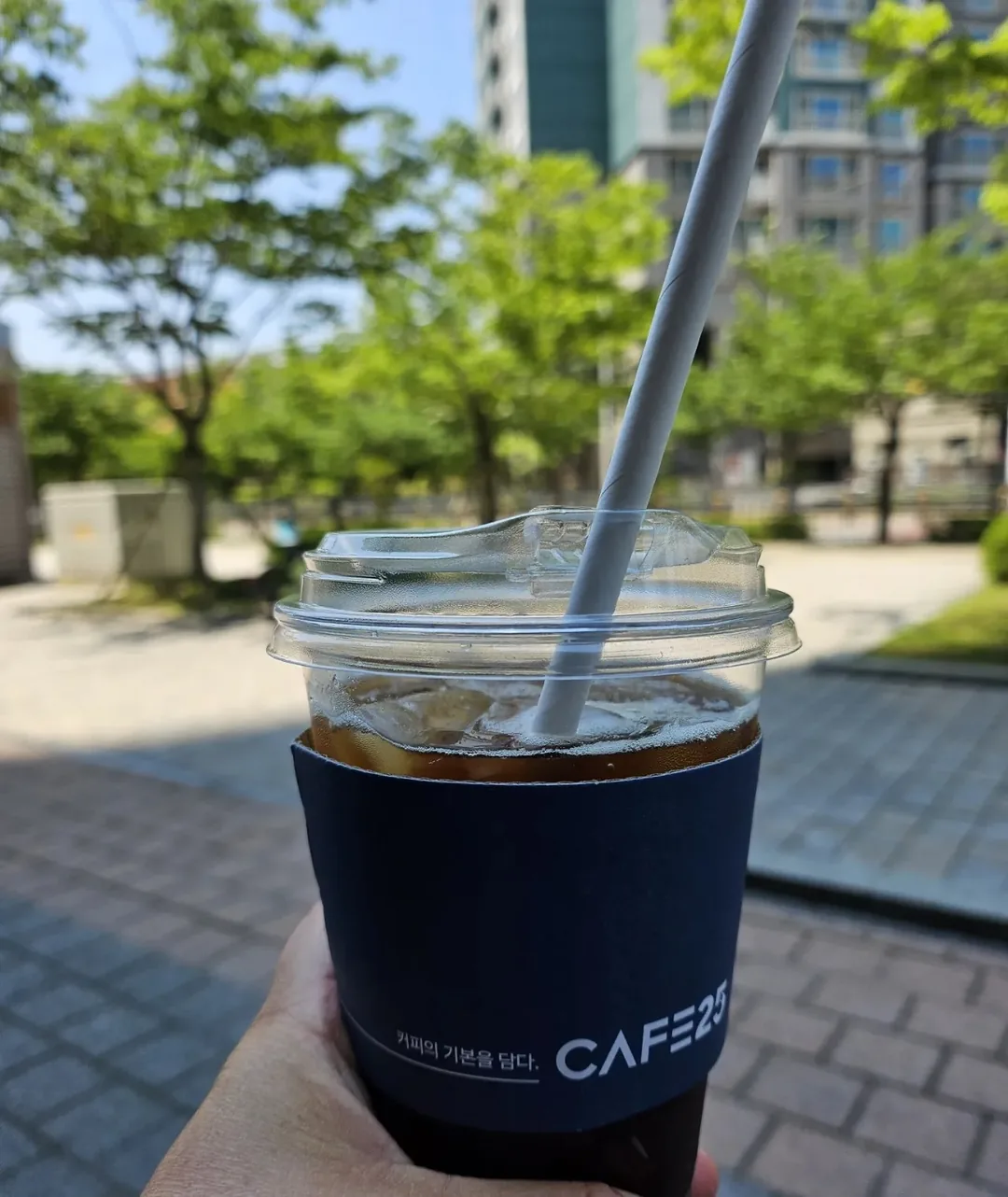 Nạp năng lượng bằng cà phê tại Lavue ☕️