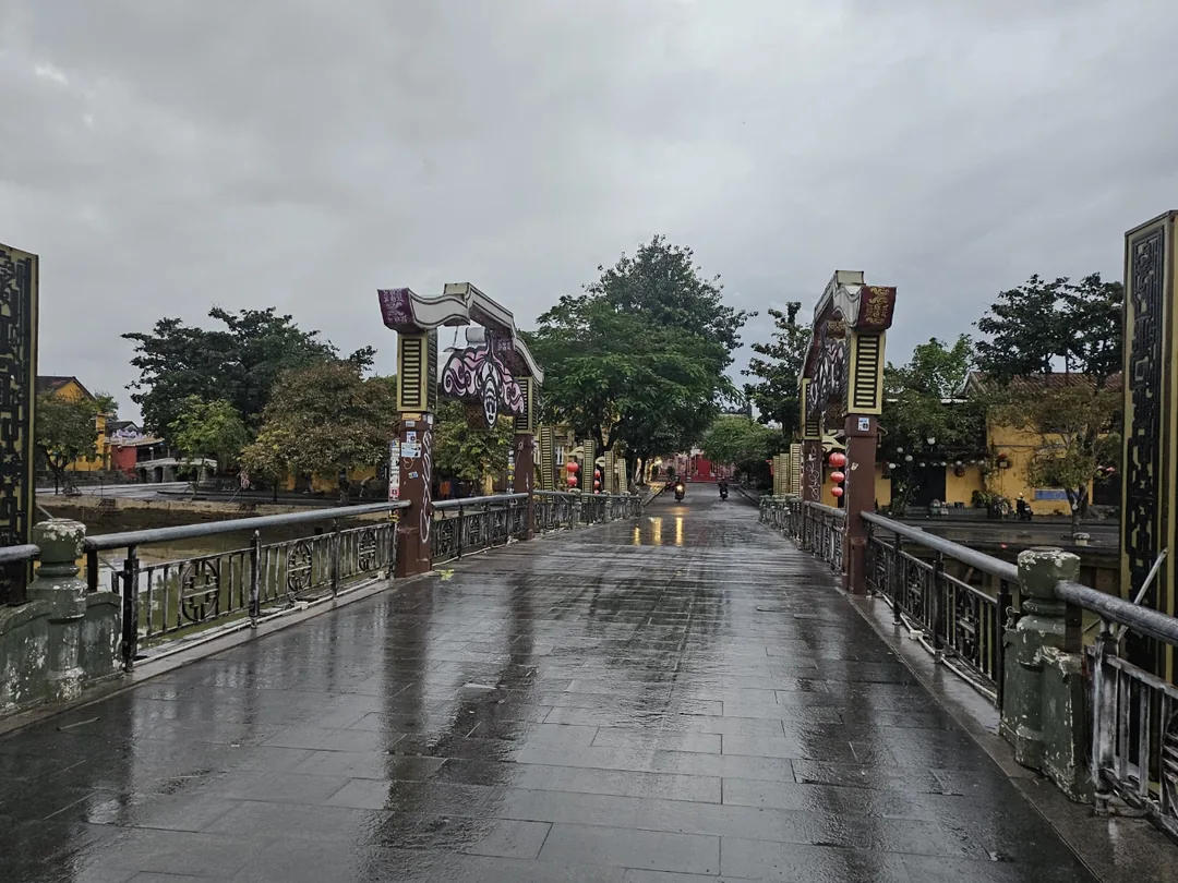 🇻🇳 (Review chuyến đi lại) Xì xụp phở từ tờ mờ sáng ở Hội An 🍜
