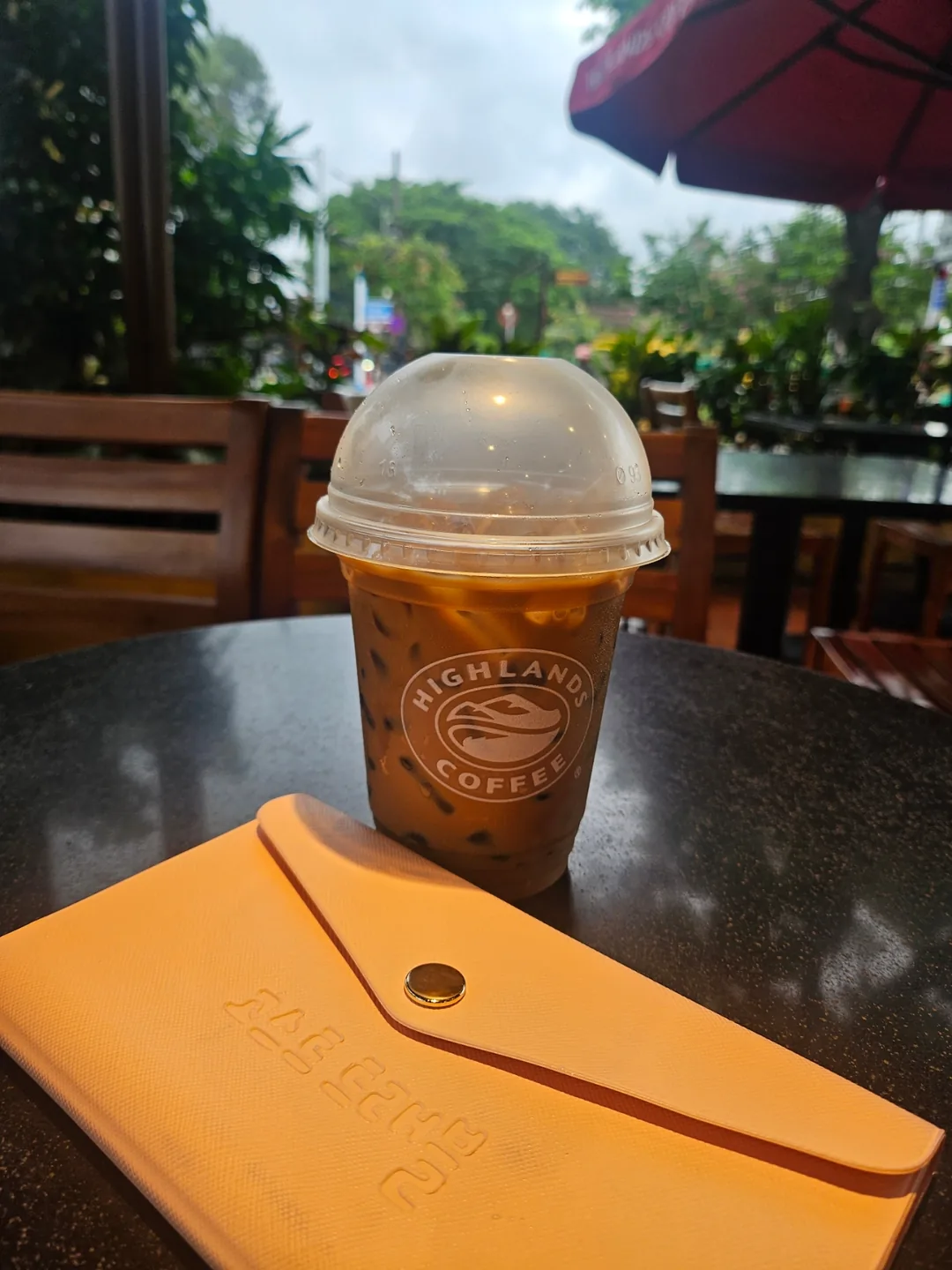 🇻🇳(Bài review lần tái ghé) Highlands Coffee Hội An (Highlands Coffee Hoàng Diệu) (vai phụ: người bạn địa phương Đà Nẵng cùng hội cùng thuyền)