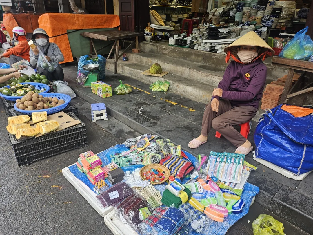 🇻🇳 (Cảm nhận sau khi xem lại) Chợ sớm Hội An ẩm ướt! Cùng nhau du lịch trực tuyến nào!