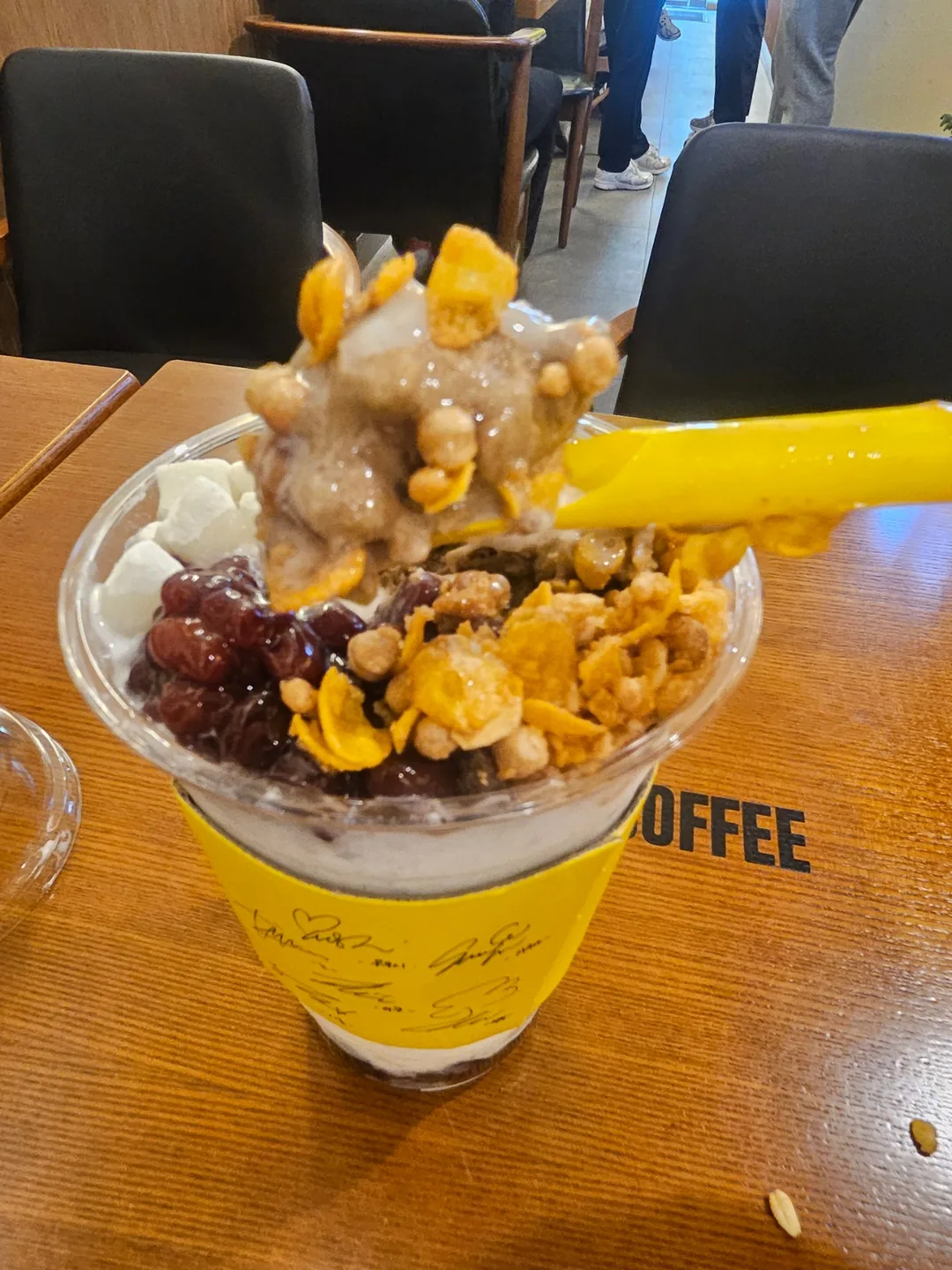 Parfait Gelato Đậu Đỏ Mega