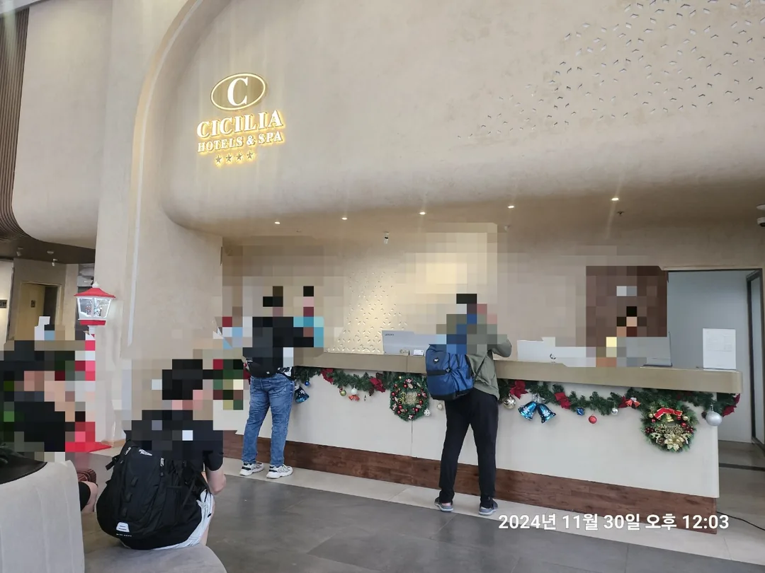 🇻🇳(Review) Đủ thứ chuyện về khách sạn ở Sicily