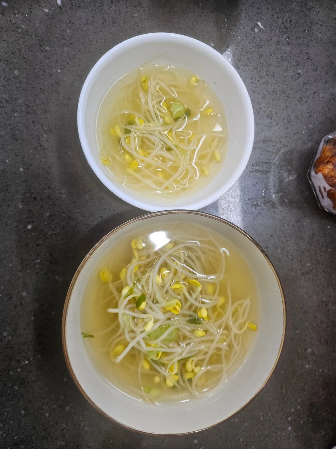 Thứ Bảy thì phải giải rượu chứ