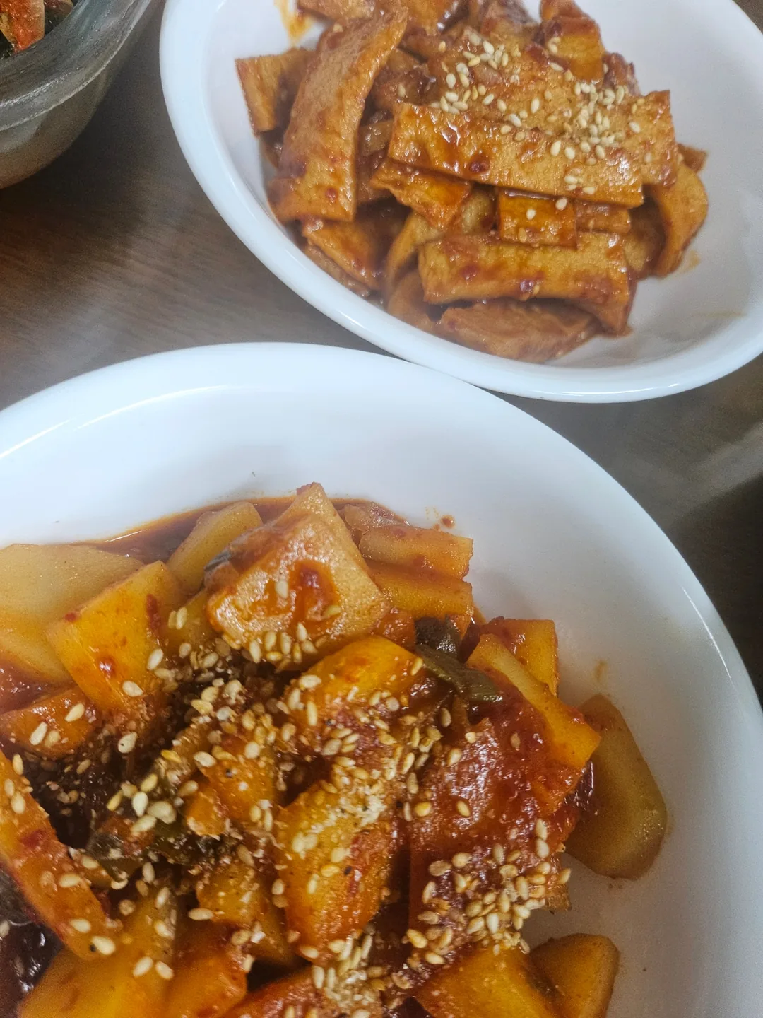 Thứ Bảy thì phải giải rượu chứ
