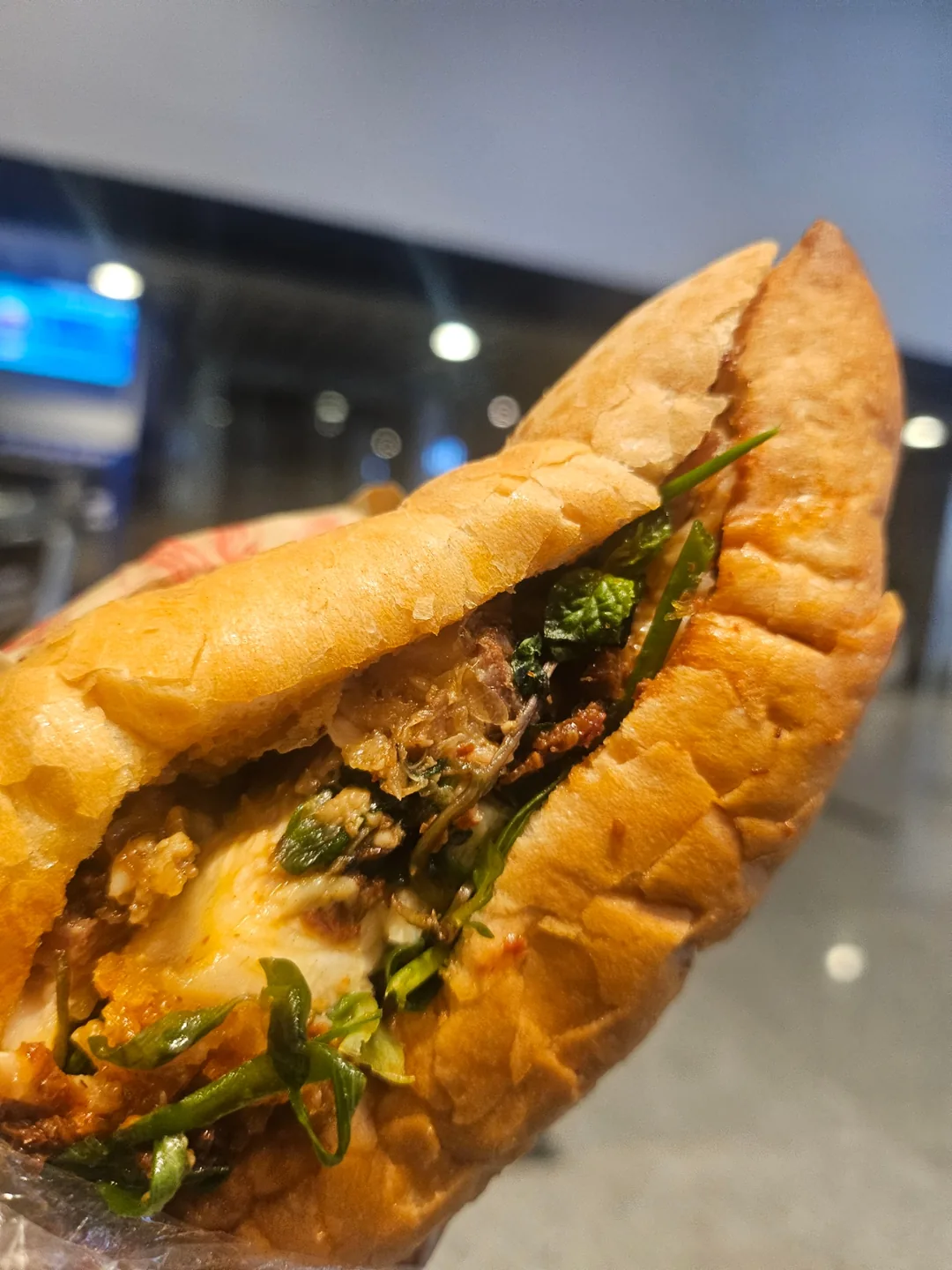 🇻🇳(Review) Quán bánh mì local ngon ở Hội An! Banh Mi Thanh Quân