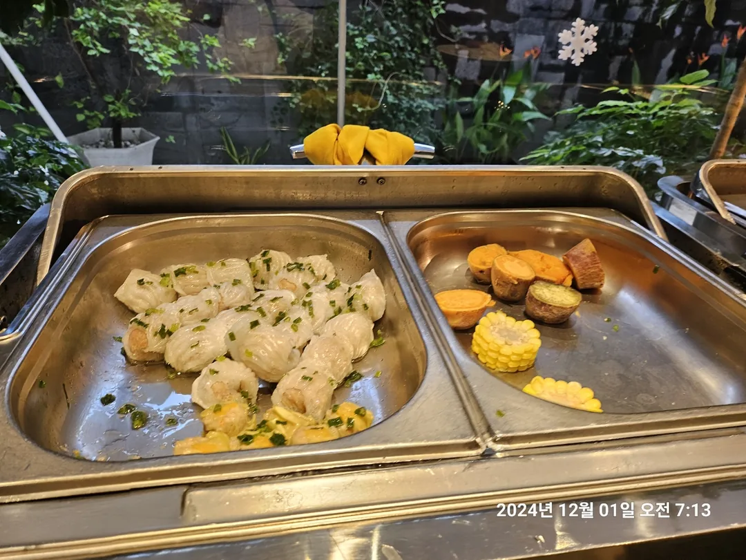 🇻🇳(review) Bữa sáng khách sạn Satiya