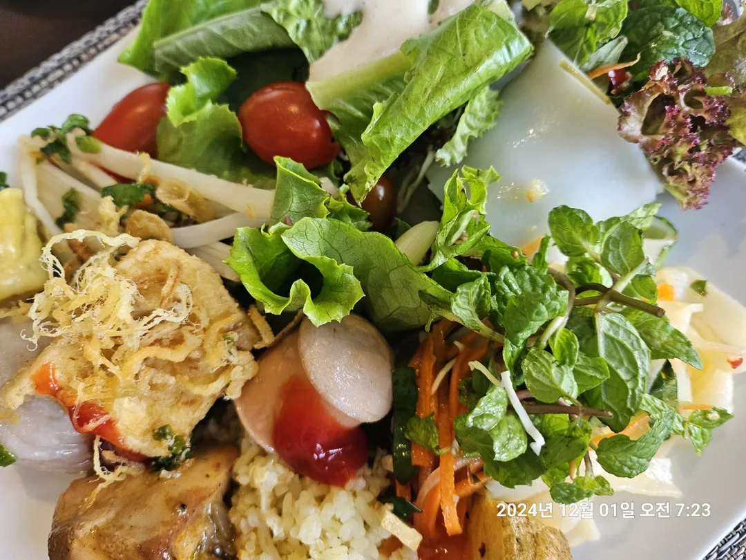 🇻🇳(review) Bữa sáng khách sạn Satiya