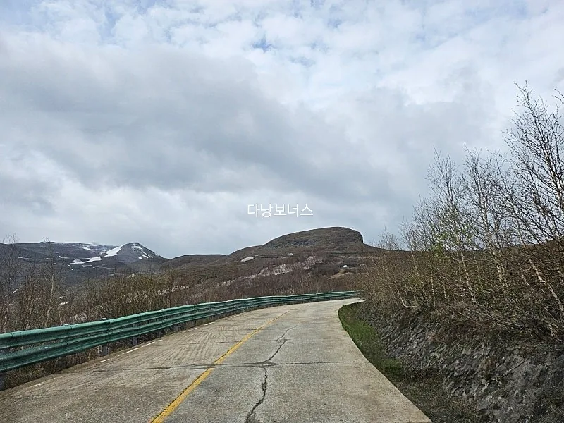 🇰🇷🇨🇳🏔Cung đường sườn bắc núi Bạch Đầu, hồ Thiên Trì e thẹn giữa bão tuyết