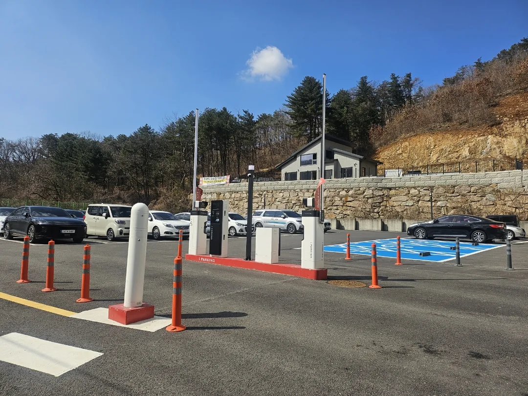 🇰🇷Starbucks chi nhánh Gana Art Park xinh đẹp