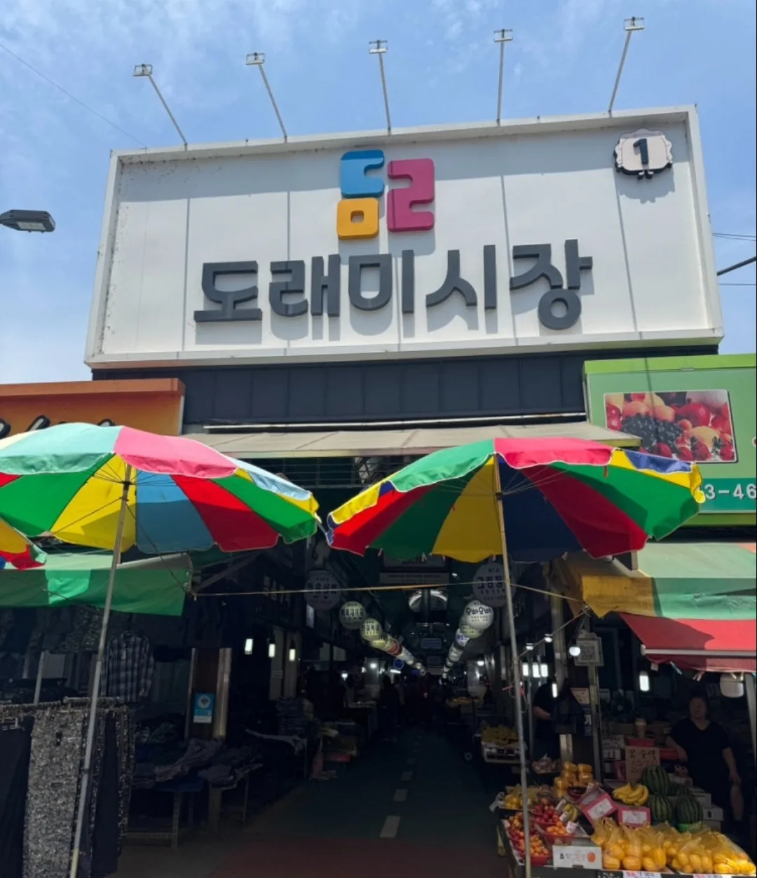 Xin giới thiệu quán mì kalguksu kiều mạch kèm mandu (bánh xếp) ngon ở chợ Doremi, Wonju