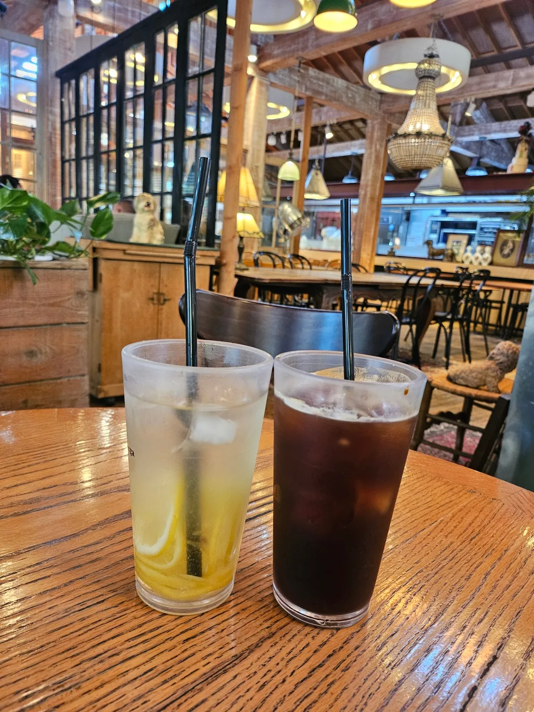 🇰🇷🍹🥐🥖Xưởng bánh mì L'Atelier nhà họ Kim