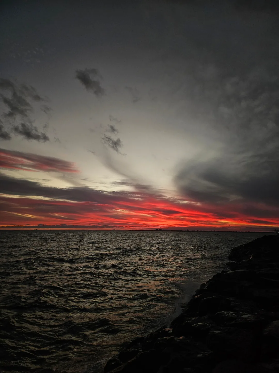 🇦🇺 Địa điểm ngắm hoàng hôn nổi tiếng~ Bãi biển St Kilda ở Melbourne (St Kilda beach)