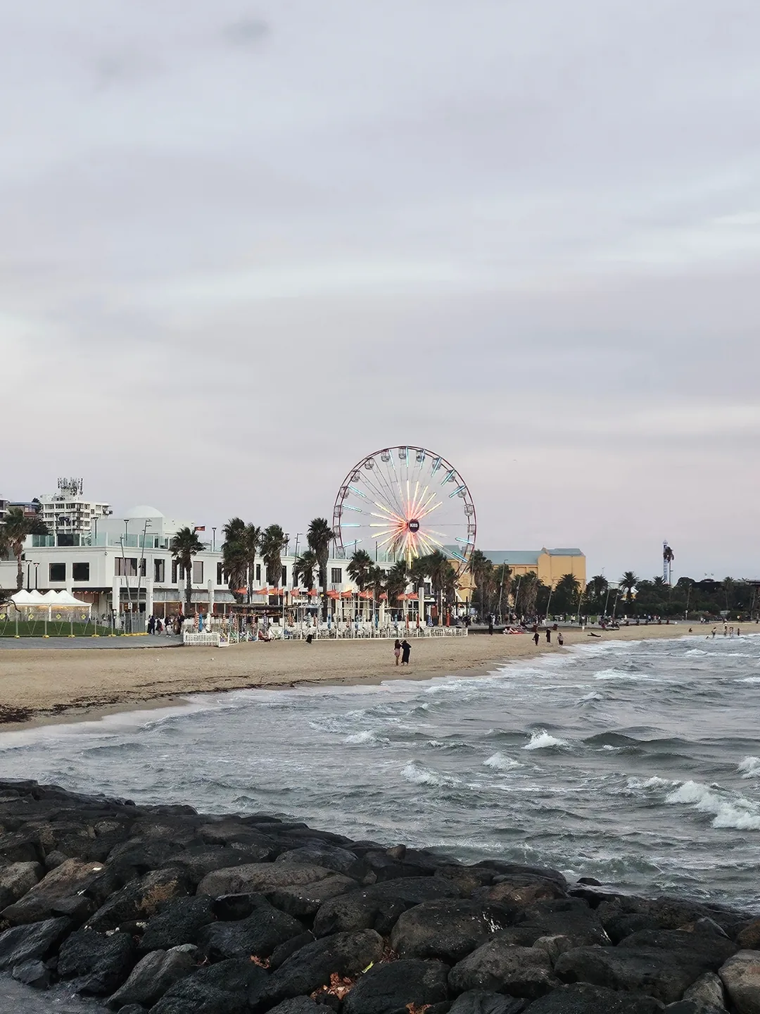 🇦🇺 Địa điểm ngắm hoàng hôn nổi tiếng~ Bãi biển St Kilda ở Melbourne (St Kilda beach)