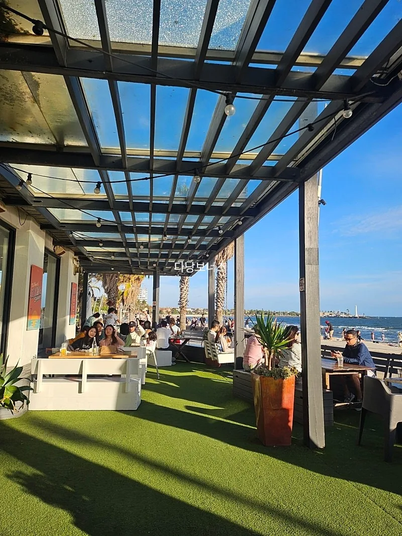 🇦🇺Melbourne Republica St Kilda Beach, ban nhạc và fish and chips kết hợp tuyệt vời👍