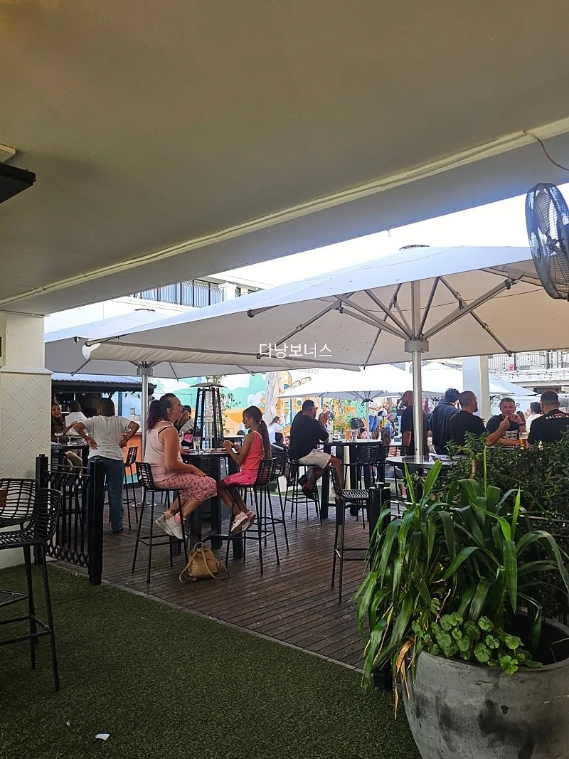 🇦🇺Melbourne Republica St Kilda Beach, ban nhạc và fish and chips kết hợp tuyệt vời👍