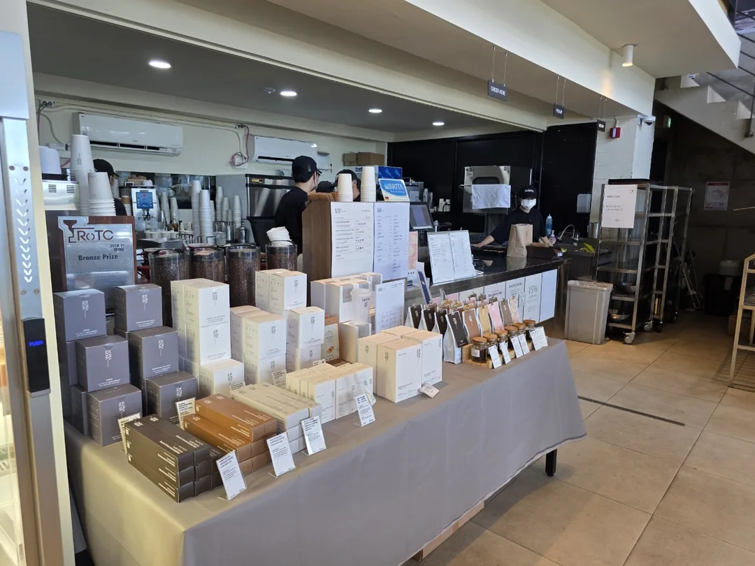 🇰🇷 Bossa Nova Coffee Roasters chi nhánh Gangneung ☕️