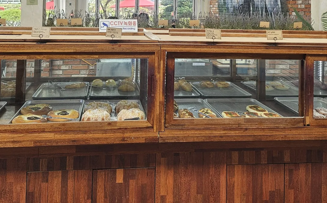 🇰🇷Quán cà phê kiêm pub Münsterdam ở Paju