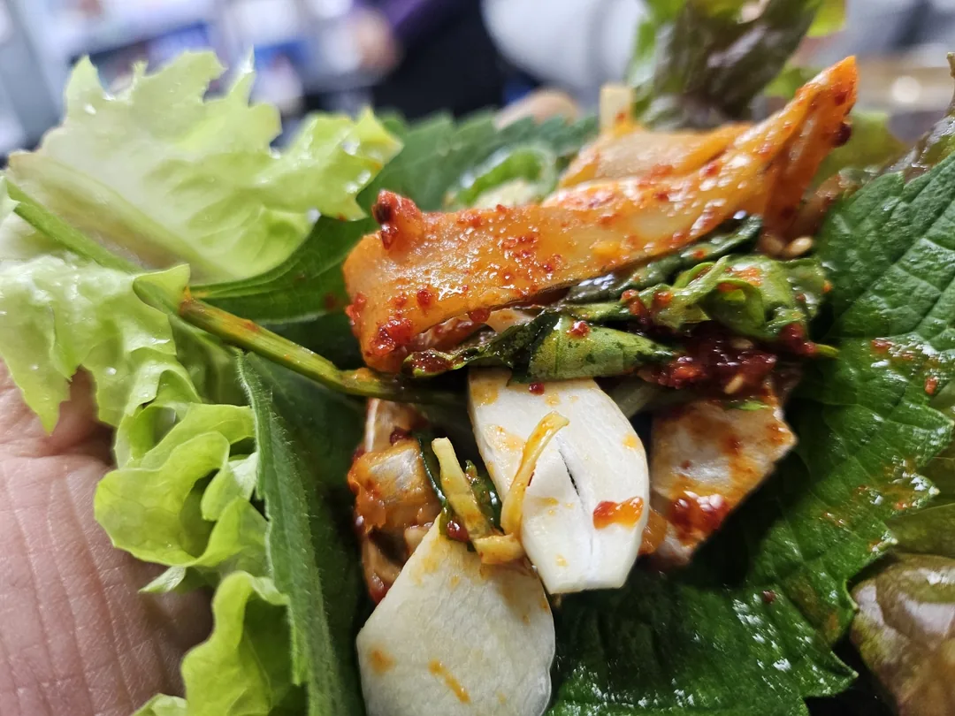 🇰🇷Chợ Punmul Ganghwa, chỉ nghĩ đến món bandaengi (cá trích muối) ngon lành thôi mà đã ứa nước miếng rồi~😁
