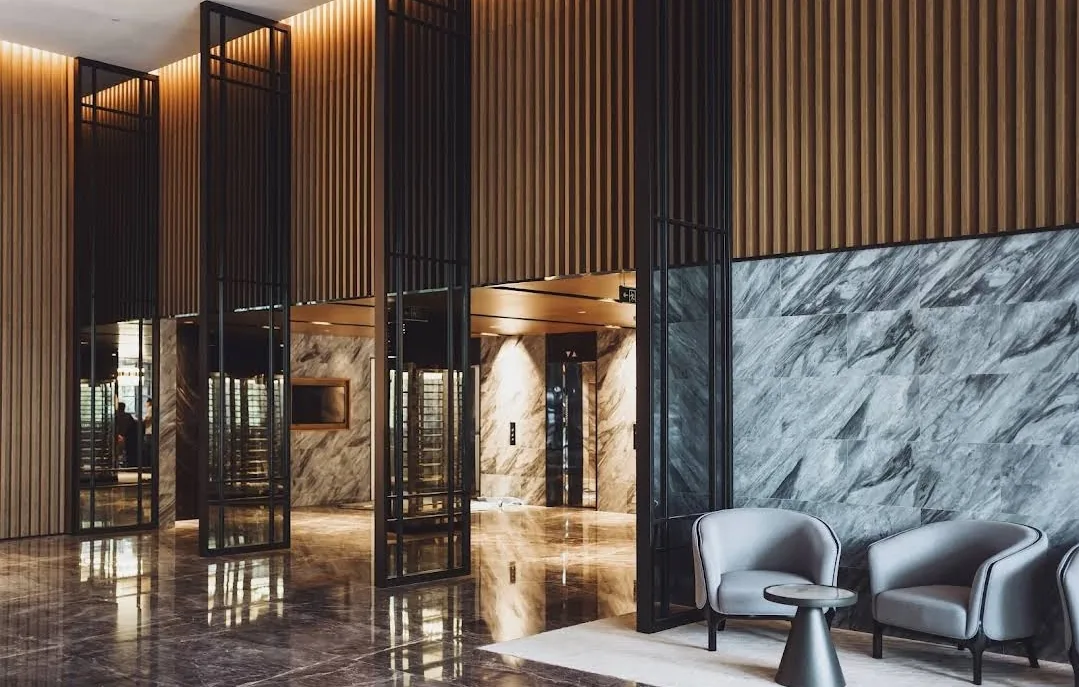 🇻🇳(Đánh giá) Bay Capital Da Nang Hotel nhận phòng, sảnh (= Crowne Plaza Da Nang City Centre)