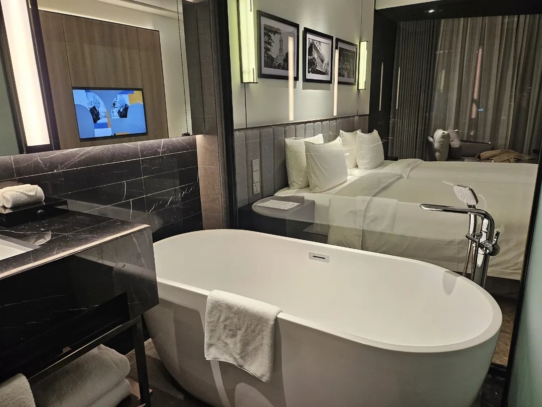🇻🇳 (Đánh giá) Tình trạng phòng tại Bay Capital Da Nang Hotel (= Crowne Plaza Da Nang City Centre)