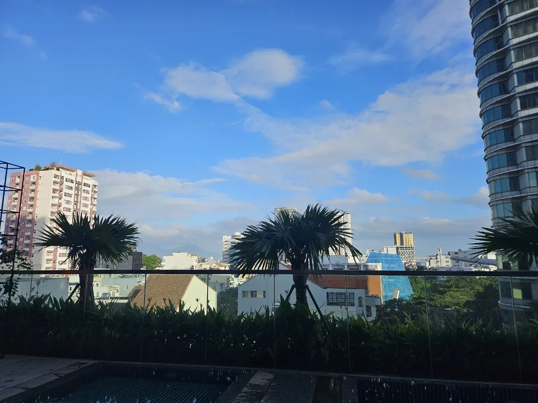 🇻🇳(Bài đánh giá) Tiện nghi, dịch vụ của Bay Capital Da Nang Hotel (= Crowne Plaza Đà Nẵng City Centre)