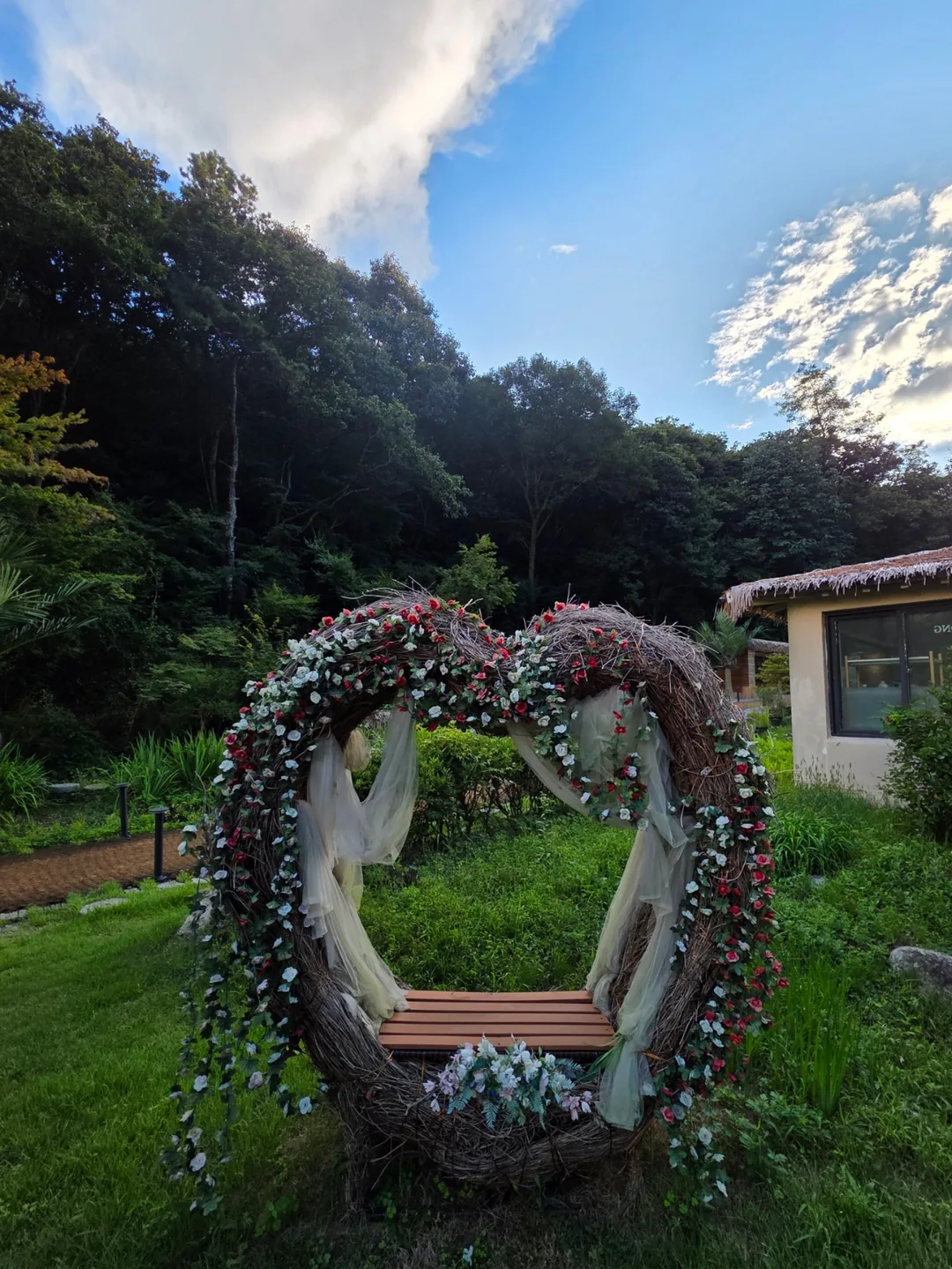 🇰🇷Yongin Jeong-geu-ri! Hãy đến chơi trong khu rừng nhé