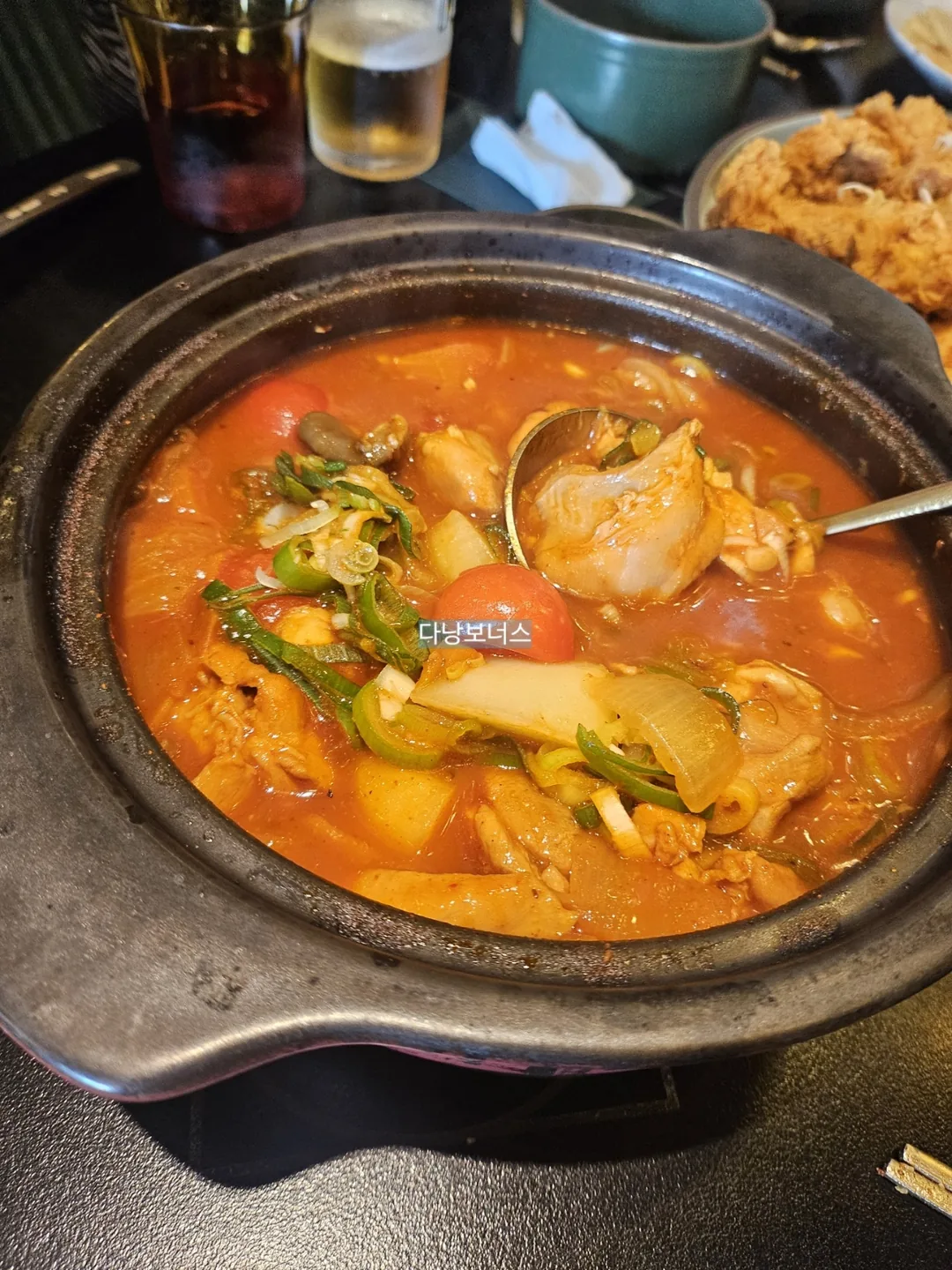 🇰🇷 Hãy rót rượu và kết bạn tại cầu Yongjak nhé (cực kỳ khuyến khích)