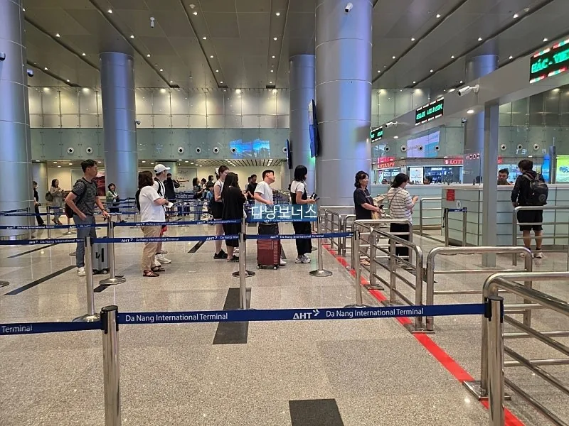 🇻🇳 Dịch vụ fast-track nhập cảnh local Đà Nẵng cực đã, 5 sao ⭐️⭐️⭐️⭐️⭐️