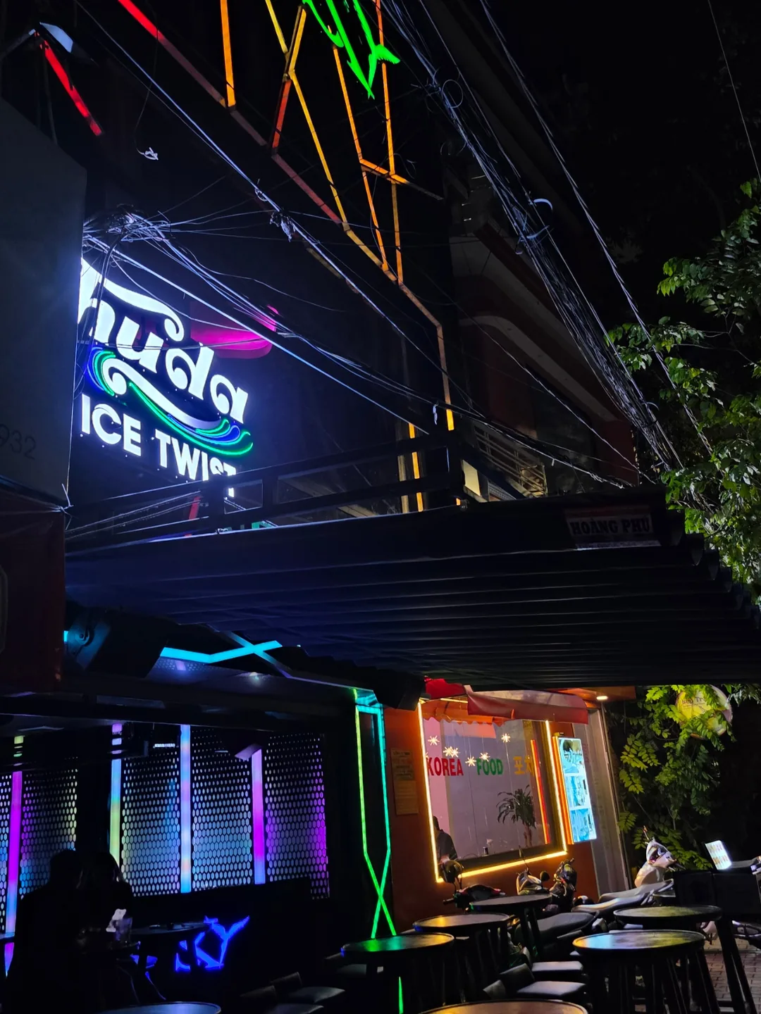 🇻🇳 Chuyến du lịch một mình lần thứ 2, ngày 1: Nắm lấy khoảnh khắc cuối của đêm nay