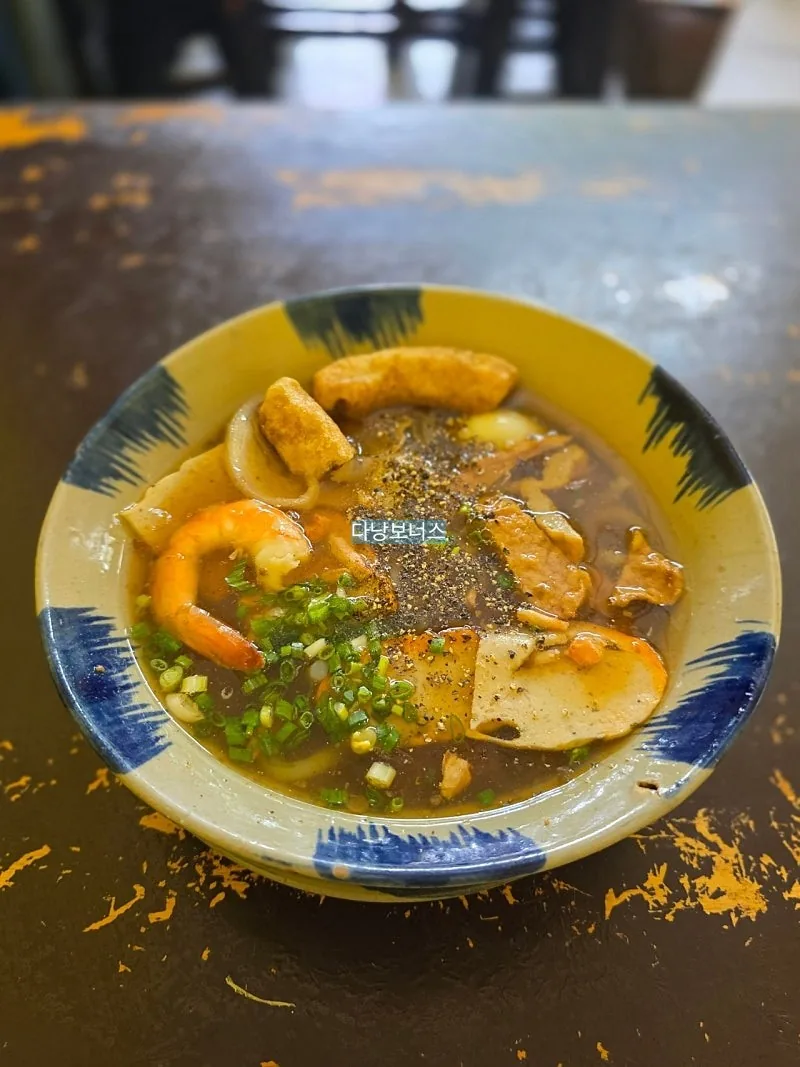🇻🇳 Chuyến du lịch một mình lần thứ 2, ngày 2: 24 giờ là không đủ