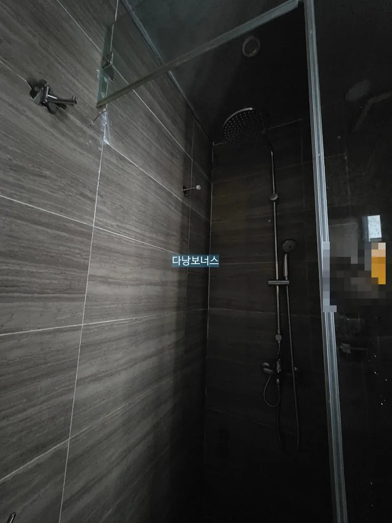 Trải nghiệm lưu trú #1_SNite HOTEL&DOME phòng Double tiêu chuẩn (khuyên dùng cho người đi du lịch một mình)