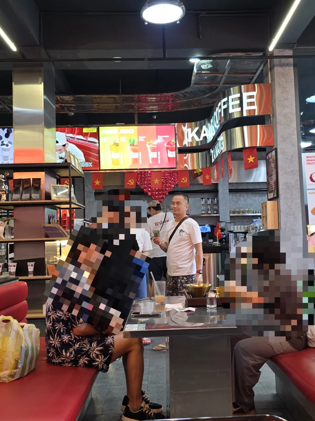🇻🇳Ăn bánh mì, người nổi tiếng! Đúng rồi đó!~ Đúng vậy đó!