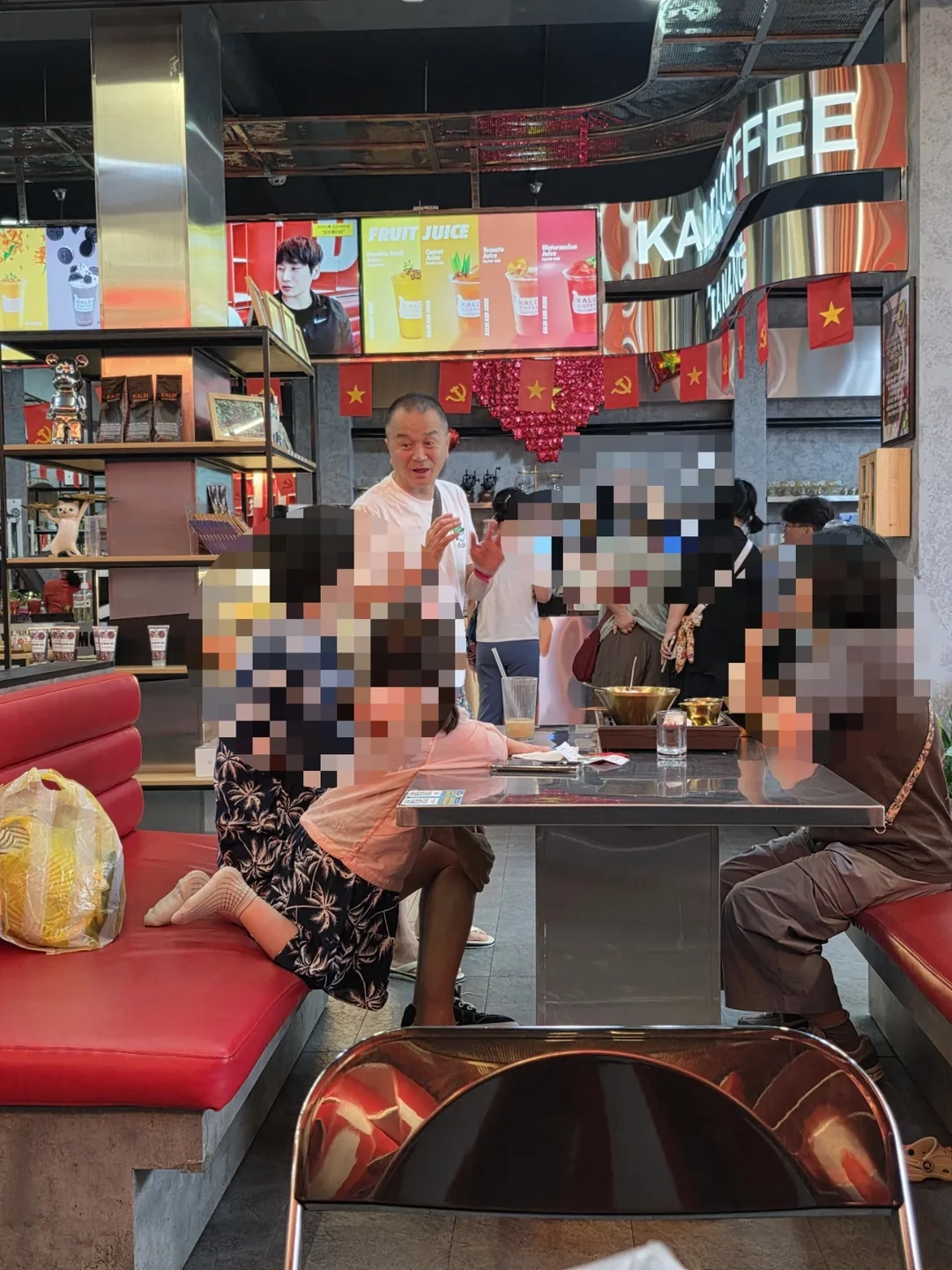 🇻🇳Ăn bánh mì, người nổi tiếng! Đúng rồi đó!~ Đúng vậy đó!