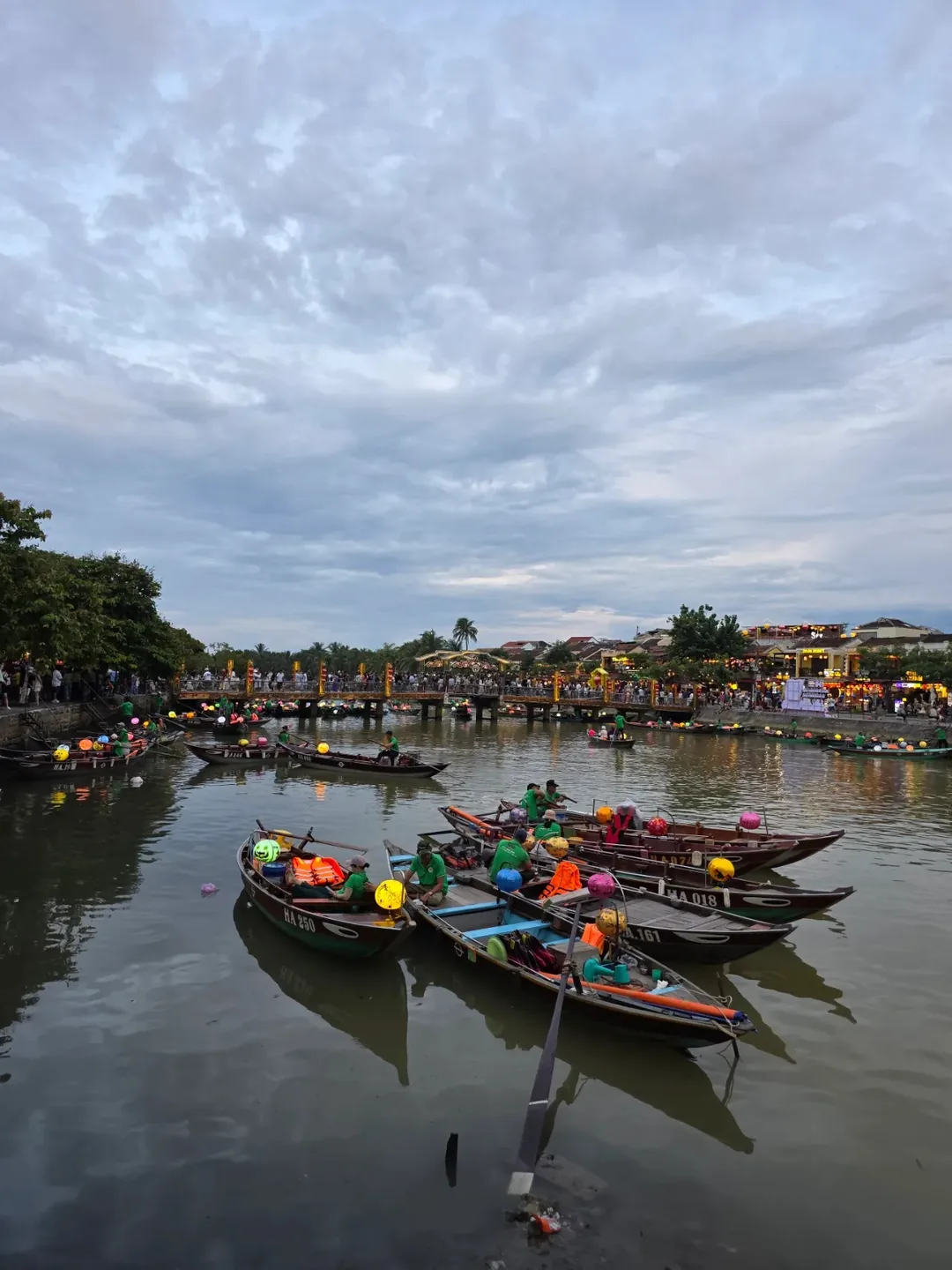 🇻🇳 Chuyến du lịch một mình lần 2, ngày thứ 3: Đêm Hội An mà tôi không muốn chìm vào giấc ngủ
