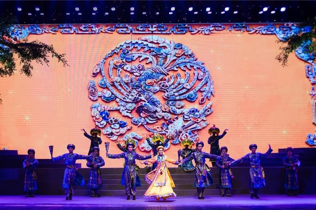 📍(Thông tin) Charming Show ở Đà Nẵng miễn phí!! Những ai đi du lịch vào tháng 9! Hãy đi thay tôi nhé! Làm ơn~🥺