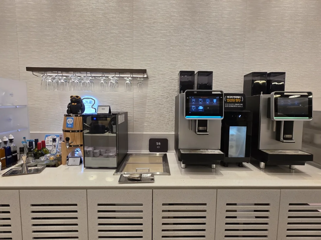 🇻🇳 Sân bay Incheon Nhà ga 1 Khu vực lên máy bay: SKY HUB LOUNGE
