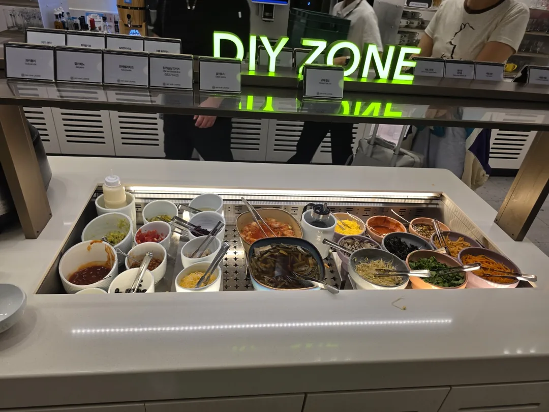 🇻🇳 Sân bay Incheon Nhà ga 1 Khu vực lên máy bay: SKY HUB LOUNGE