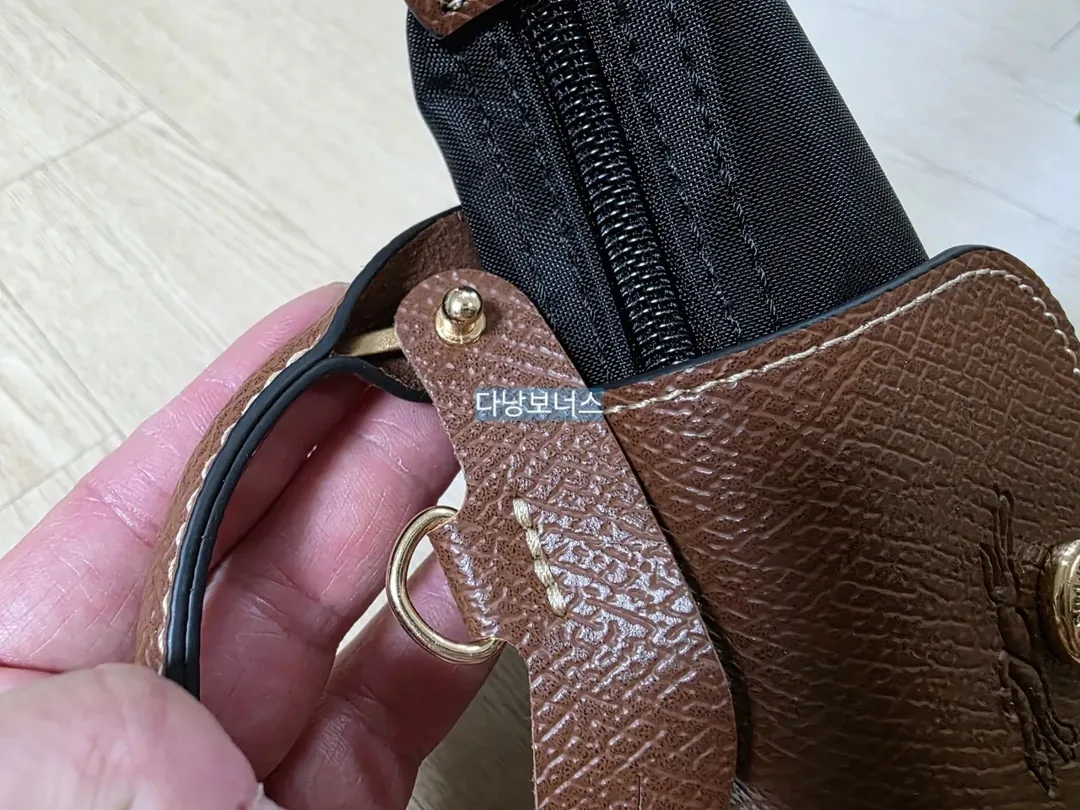 🇻🇳 Cách gắn dây đeo vai túi mini Longchamp và đánh giá sau khi sử dụng