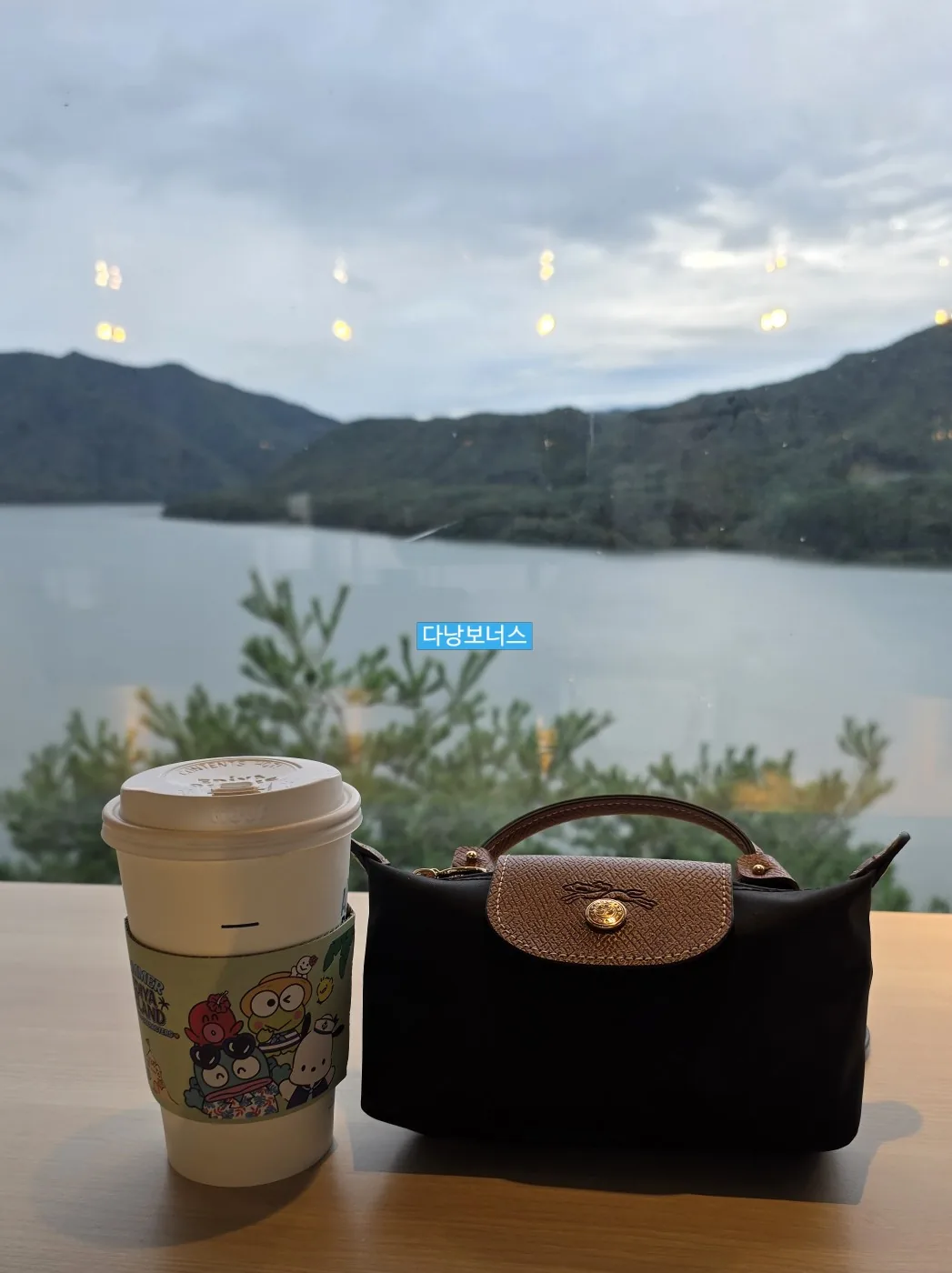 🇻🇳 Cách gắn dây đeo vai túi mini Longchamp và đánh giá sau khi sử dụng