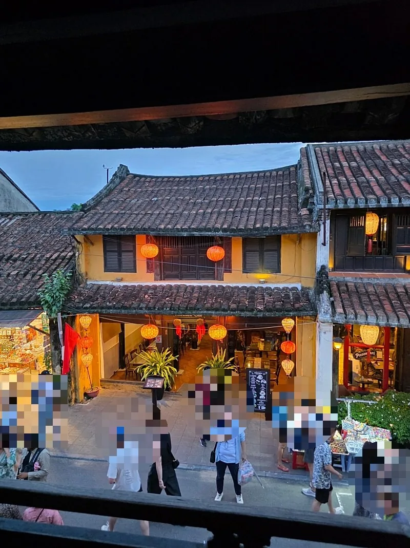 🇻🇳 Đêm phố cổ Hội An ngập tràn ánh sáng và lãng mạn