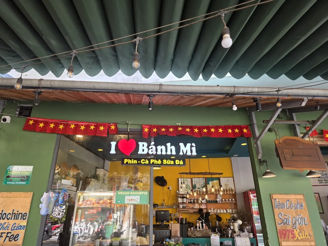 🇻🇳 Đi dạo buổi sáng ở biển Mỹ Khê