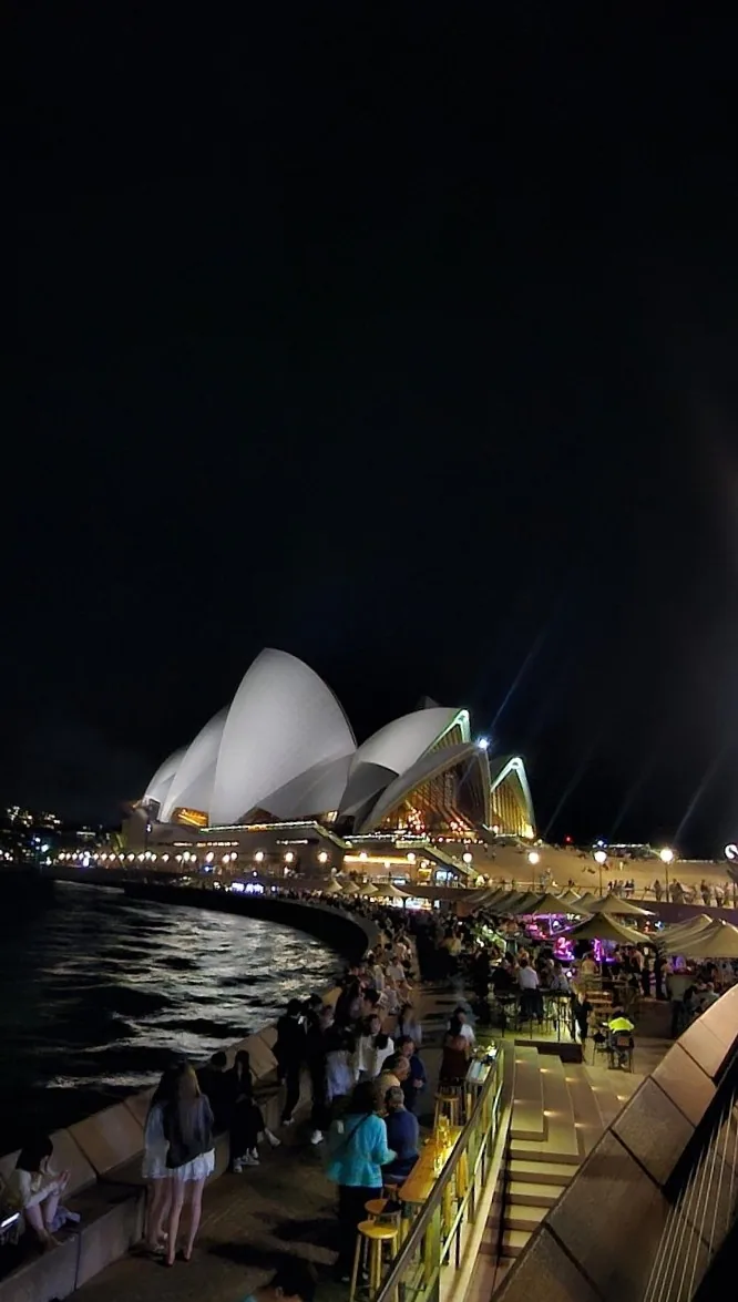 🇭🇲 Cảnh đêm Sydney mà tôi nhớ