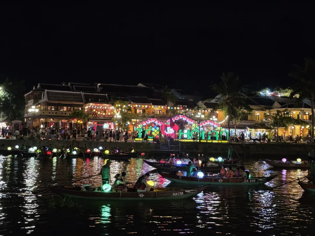 🇻🇳 Cảnh đêm sông Thu Bồn ở Hội An~ Chỉ có nỗi nhớ cứ chất chồng~ (Tuyển chọn bài hát 🎵)