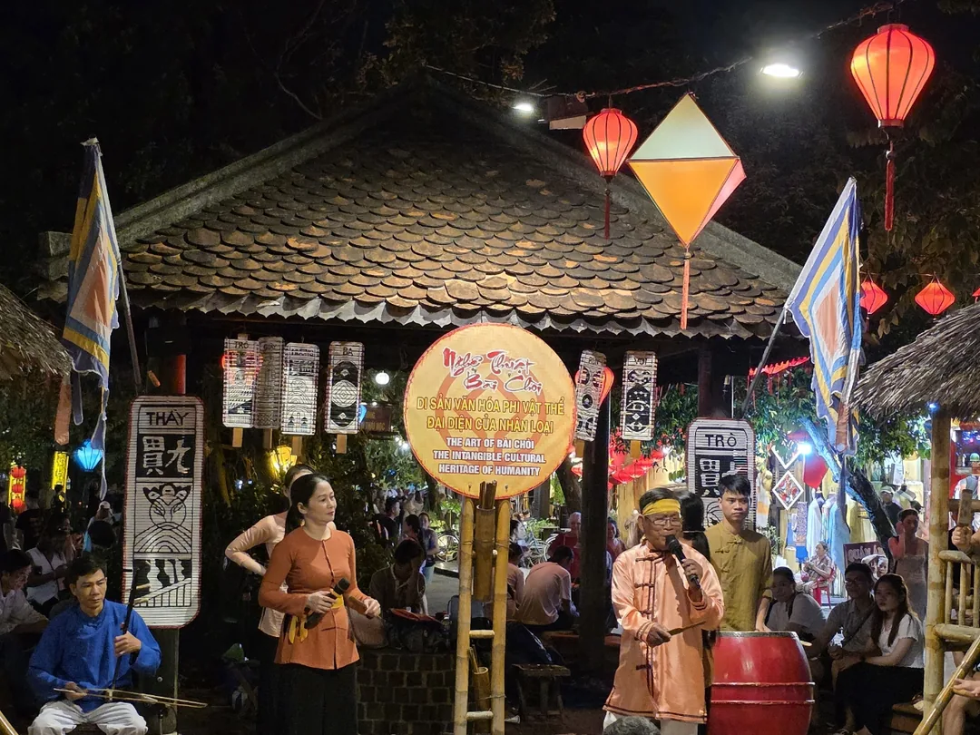 🇻🇳 Buổi biểu diễn dân gian tôi đã gặp ở Hội An