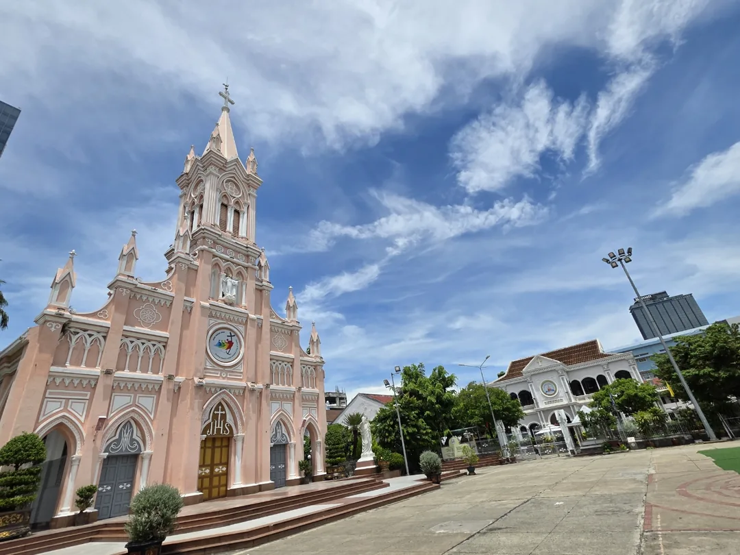 🇻🇳Nhà thờ Chính tòa Đà Nẵng, Tòa Giám mục