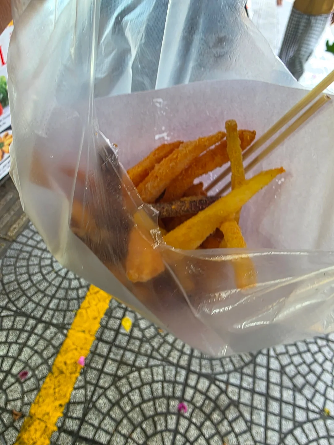 🇻🇳 Cuối cùng cũng được nếm thử khoai lang chiên!