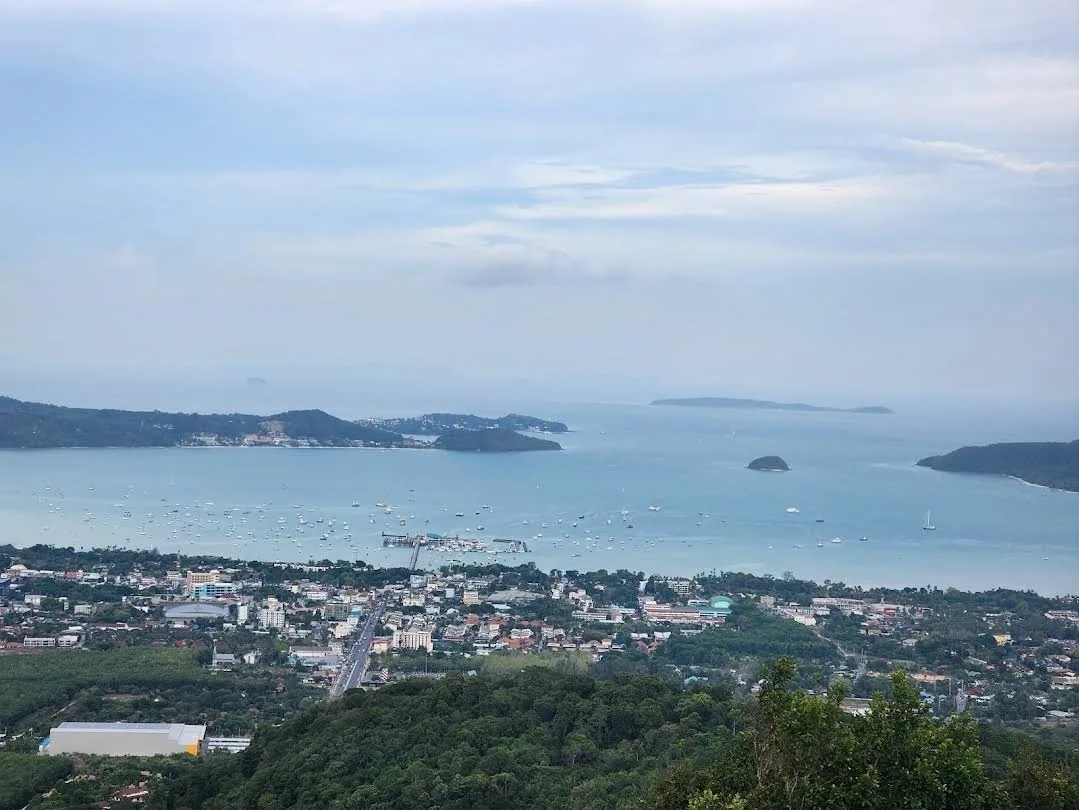 🇹🇭 Tượng Phật với gương mặt từ bi, Tượng Phật Lớn Phuket
