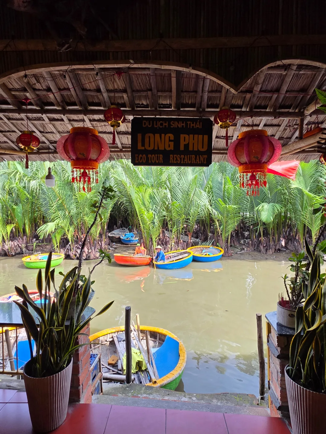 🇻🇳Ai đã từng một mình chèo thuyền thúng dừa chưa? Là tôi đây~!!🤣